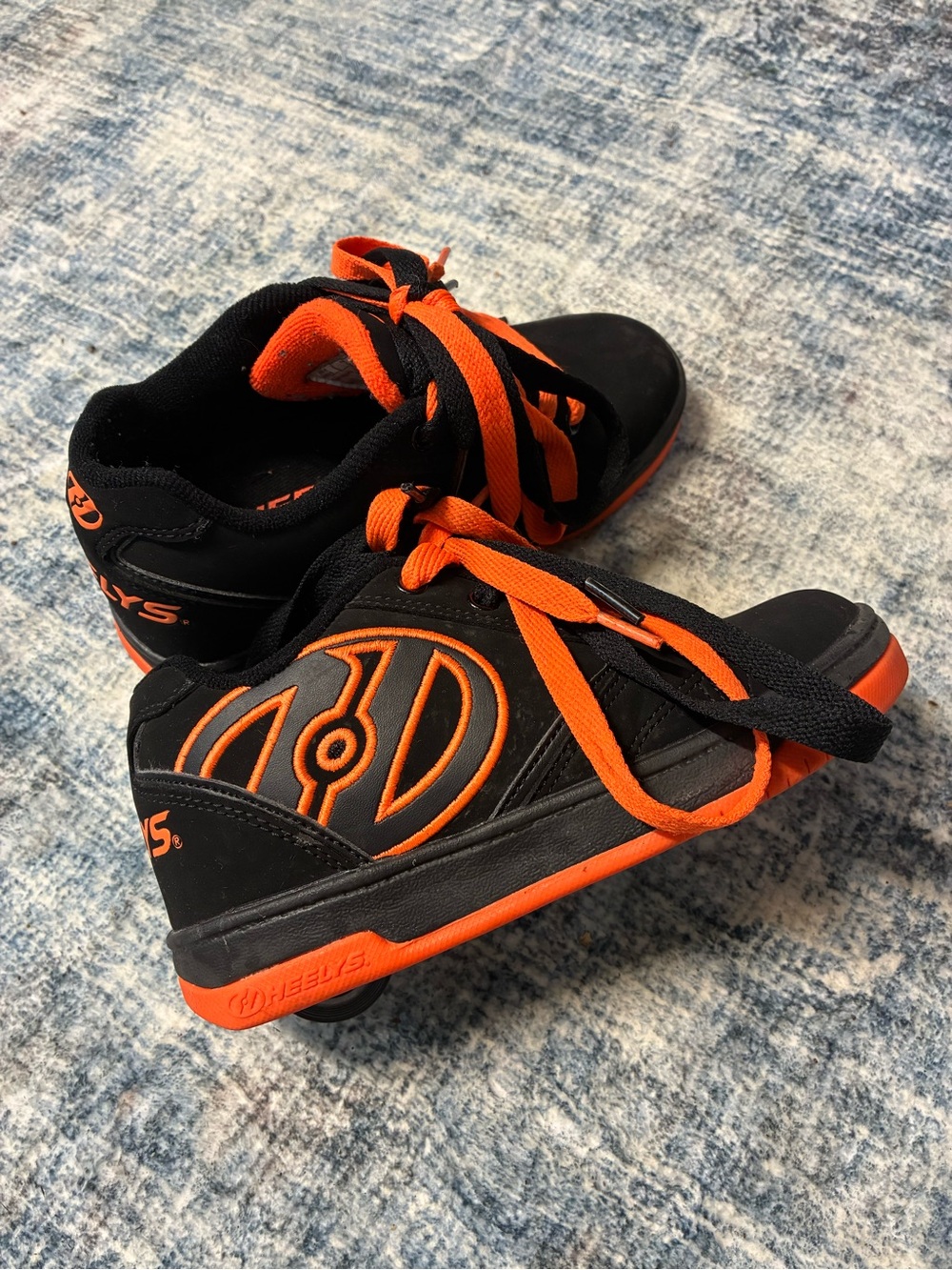 Heelys Kids' Black and Orange Skate Sneakers with Dual Wheel
